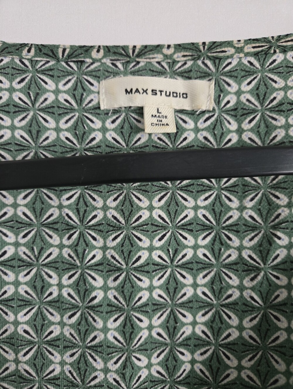 Green Patterned Wrap Maxi Dress - Picture 2 of 5